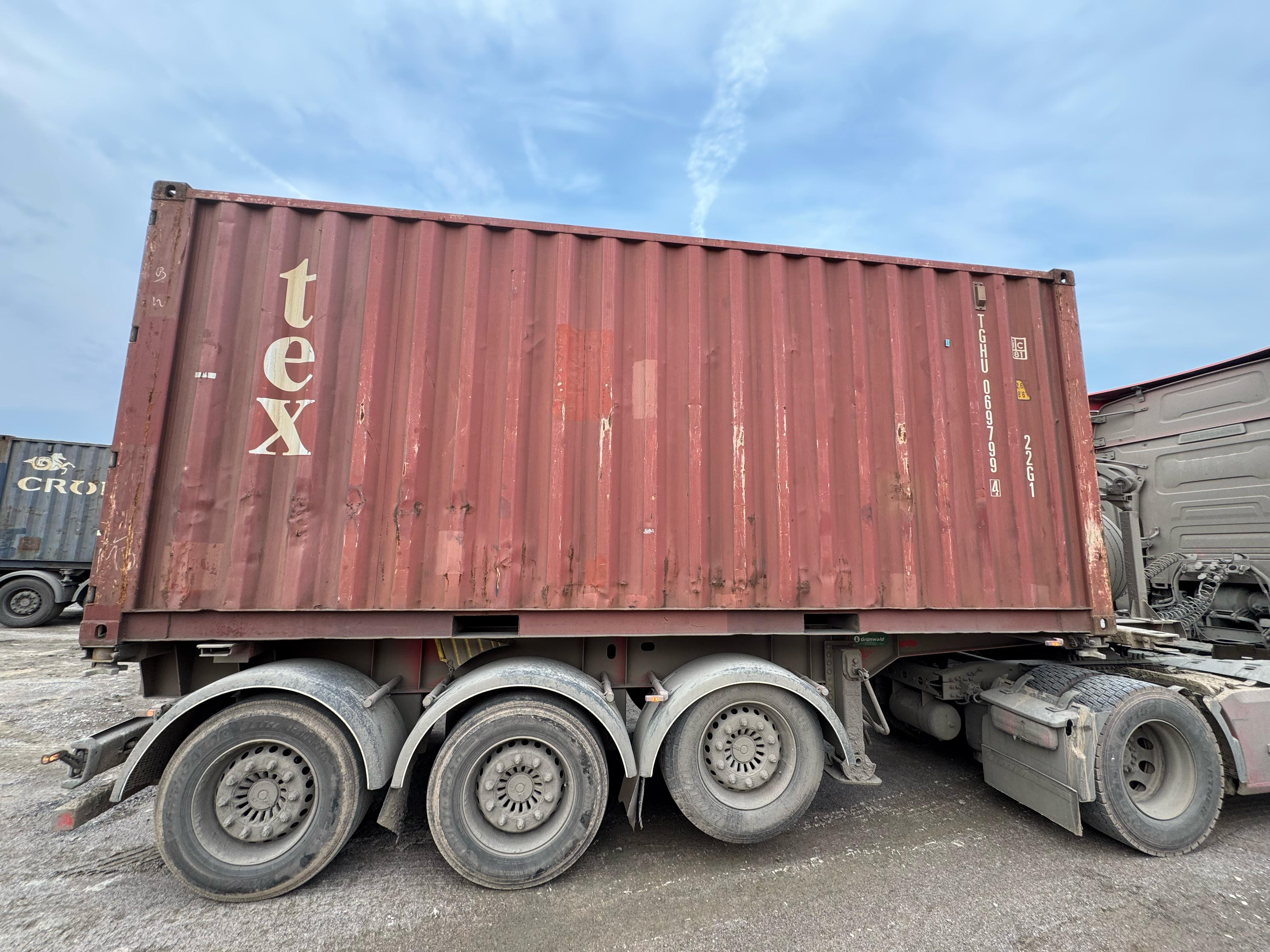 Морской контейнер TGHU0697994